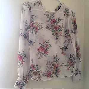 Floral blouse.